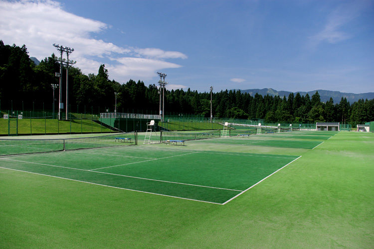 公営テニスコート